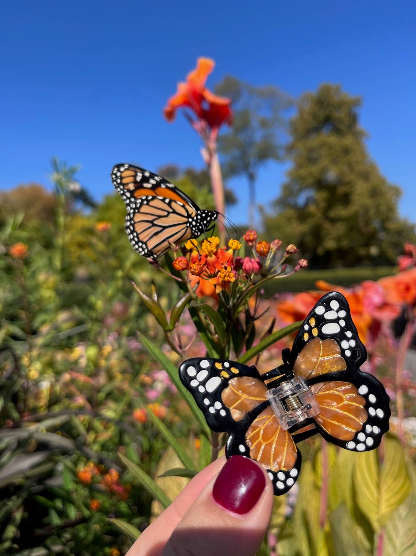 Hand-painted Mini Monarch Claw Hair Clip | Eco-Friendly