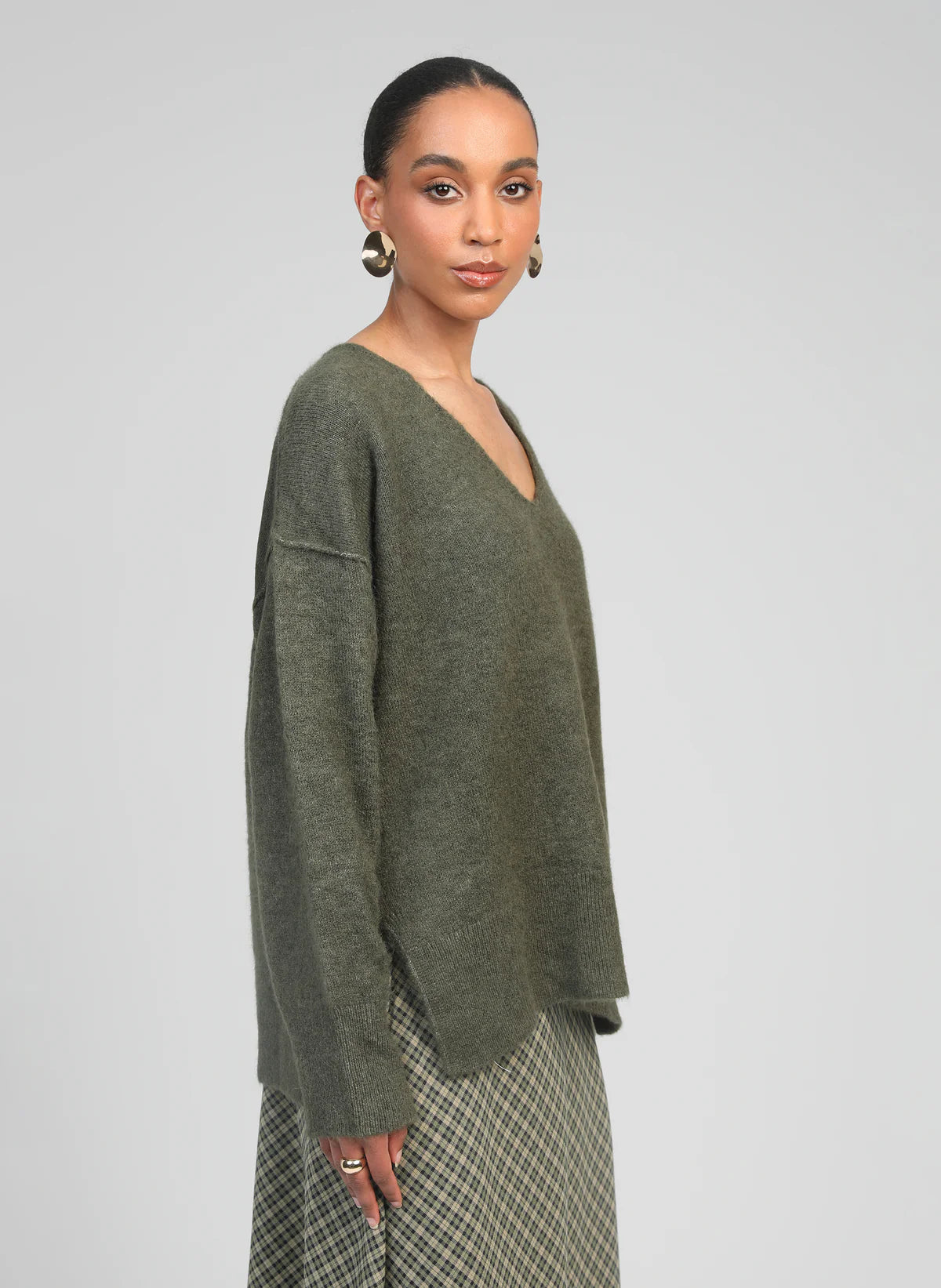 Livya V Neck Sweater in Khaki