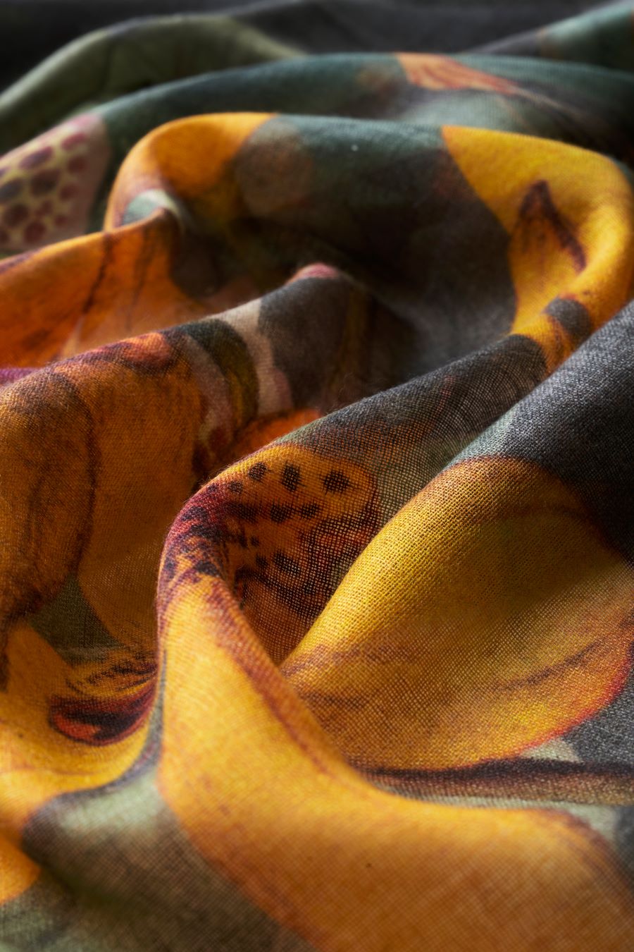 Wool Wrap Botany Bliss in Charcoal Scarf