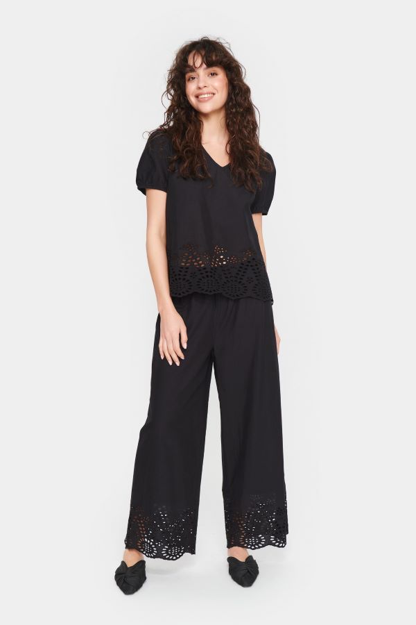 EamajaSZ Trousers in Black