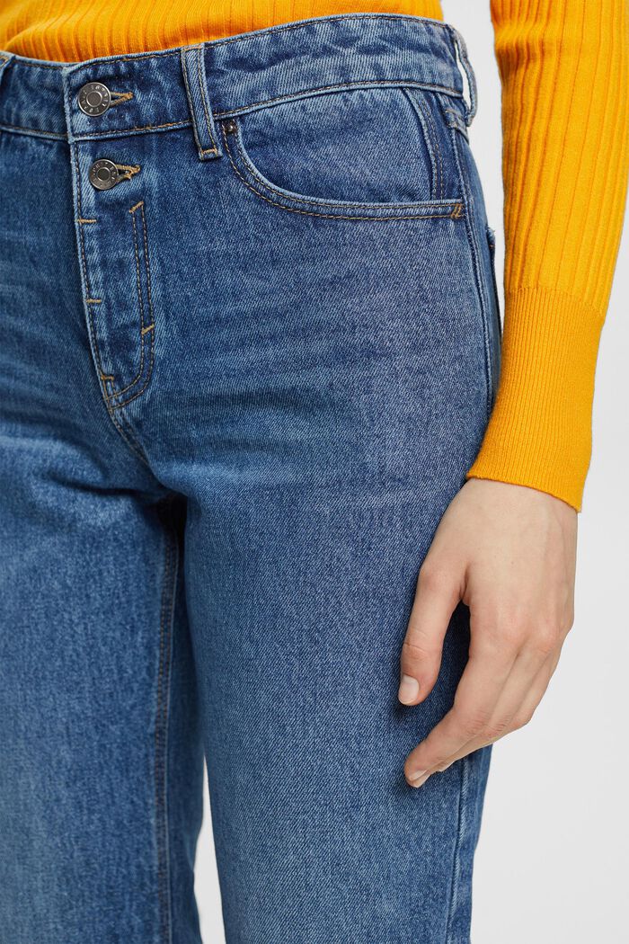 Cropped Flared Western Bootcut in Medium Blue Wash 32 Length