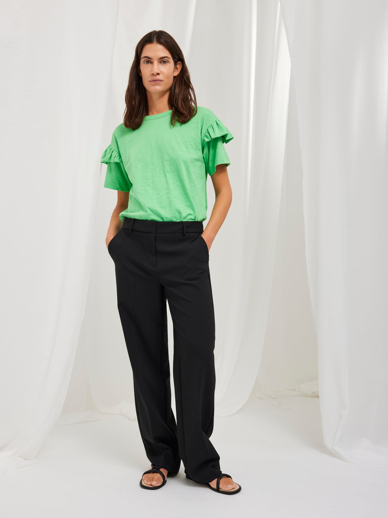 Organic Cotton Ruffle T-Shirt in Absinth Green