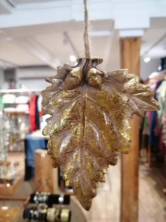 Gold Acorn Leaf
