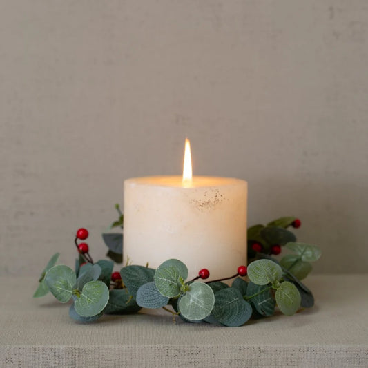 Red Berry & Eucalyptus Candle Ring